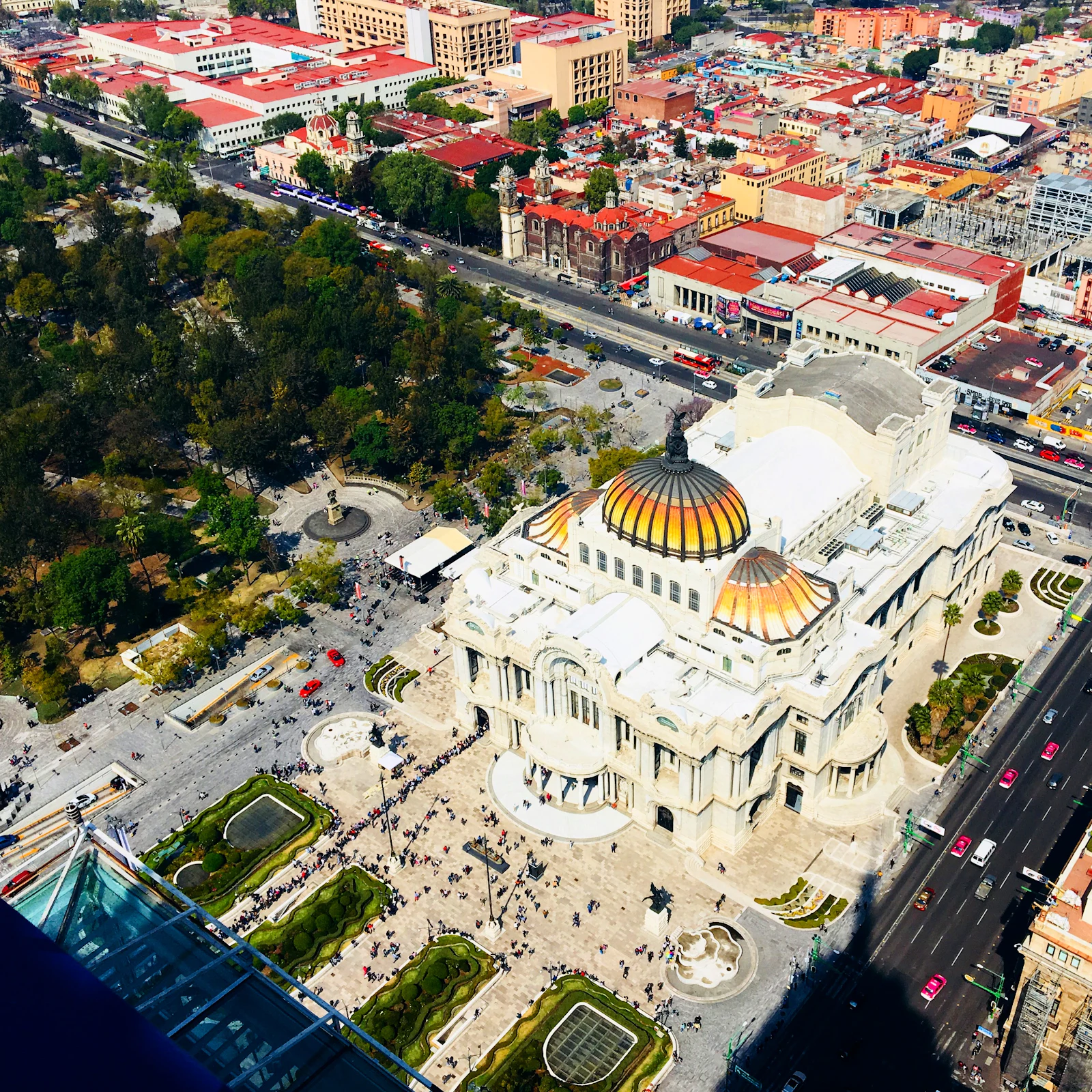 Vista aérea del Palacio de Bellas Artes en Ciudad de México